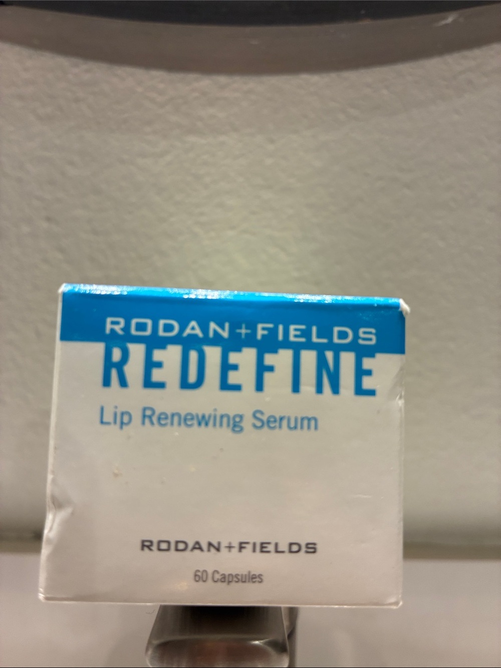 **NEW/sealed** Rodan + Fields REDEFINE Lip Renewing Serum capsules (60 count )